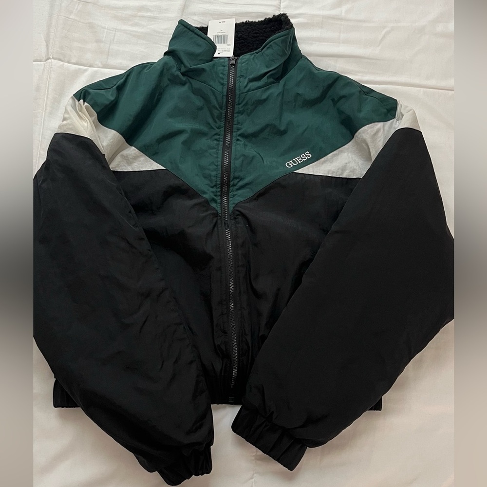 Guess cropped puffer jacket